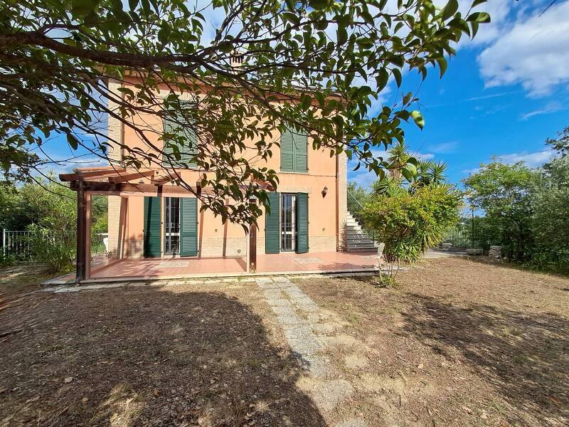 foto principale del terreno