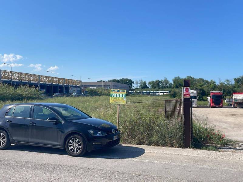 foto principale del terreno