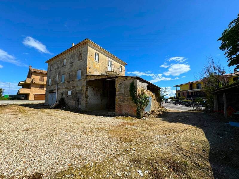 foto principale del terreno