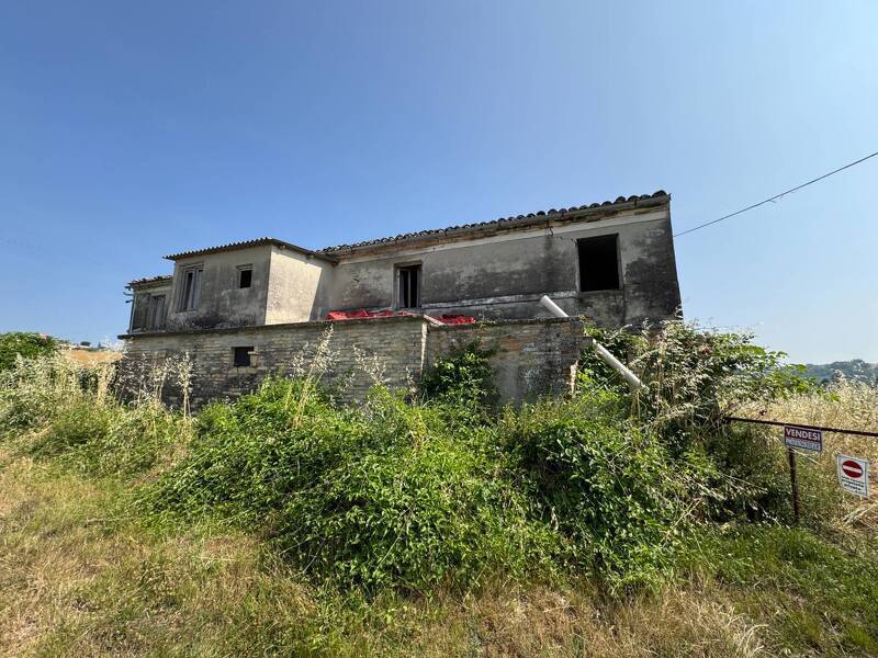 foto principale del terreno