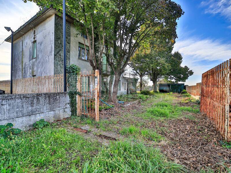 foto principale del terreno