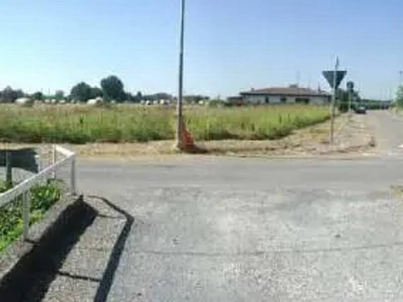 foto principale del terreno