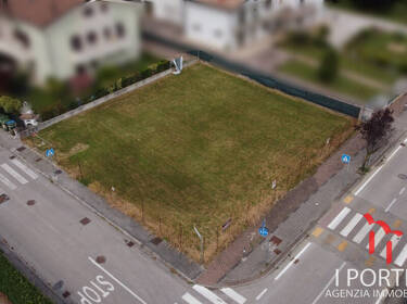 foto principale del terreno