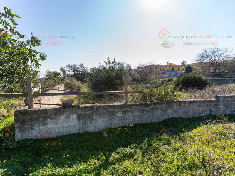 foto principale del terreno